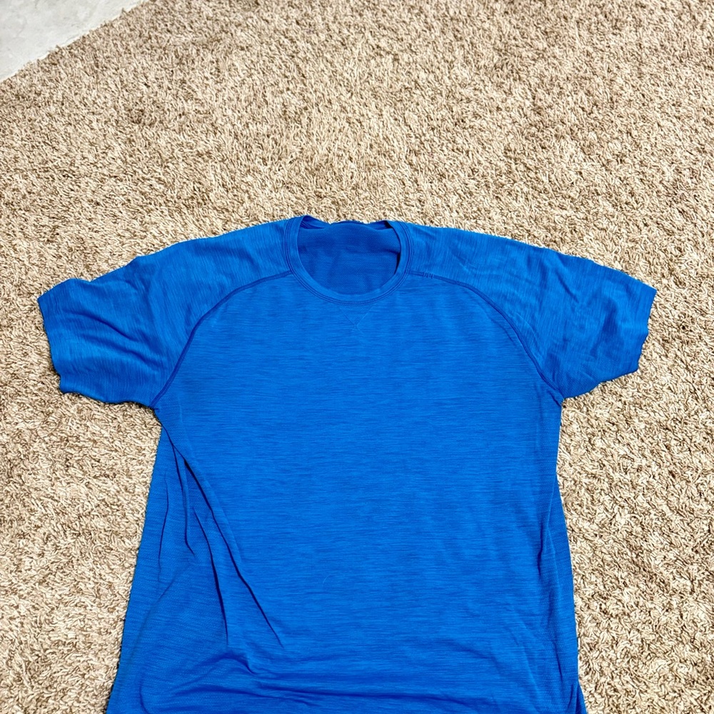 Lululemon Men's Metal Vent Tech Blue T-Shirt
